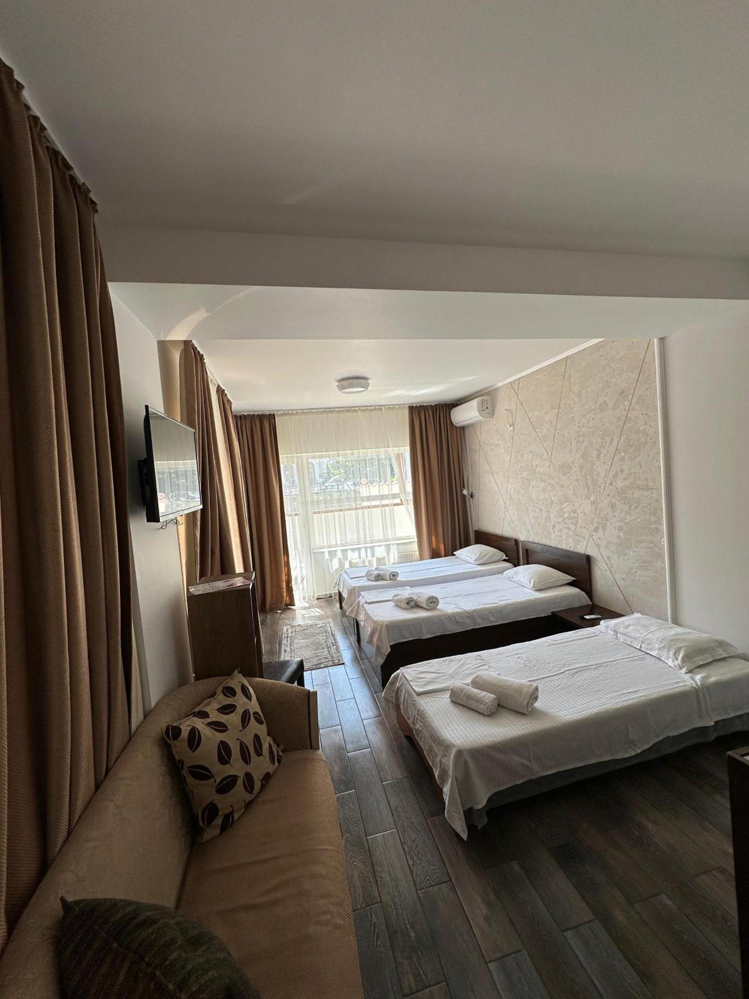 Ave Hotel Victoriei Bucharest Exterior photo